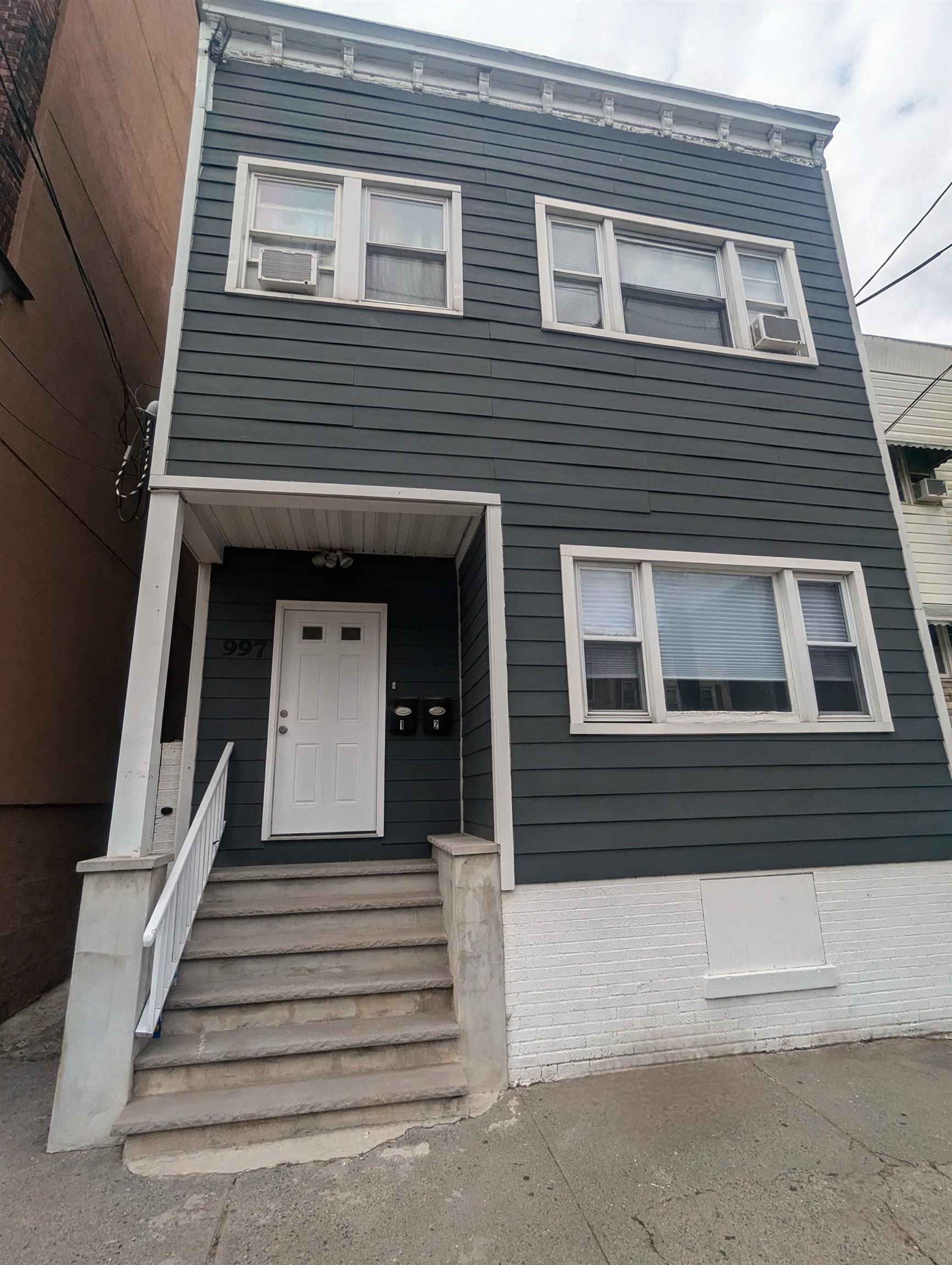 # 240019079 - For Rent in JERSEY CITY - Heights NJ