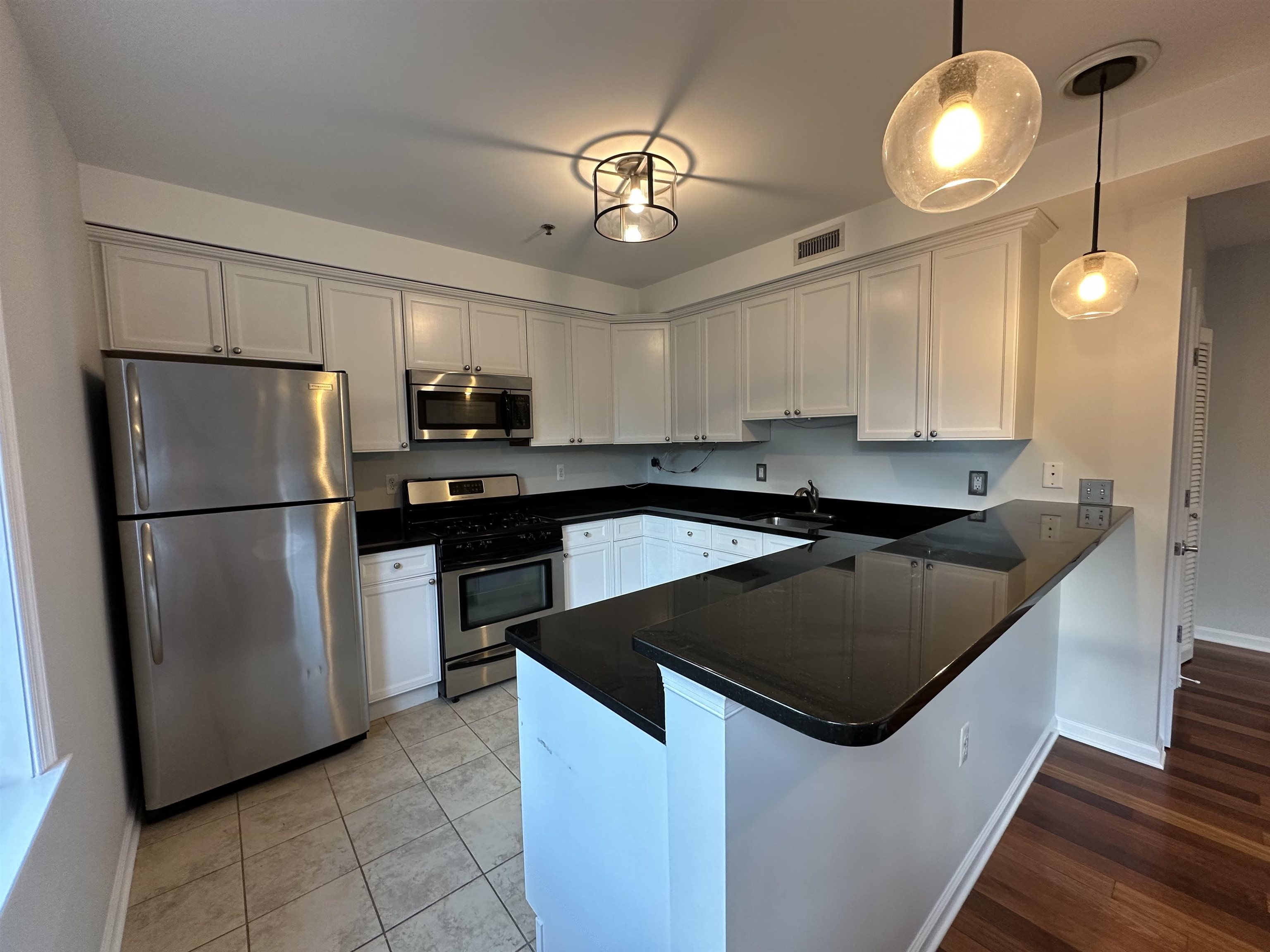 # 240019085 - For Rent in Hoboken NJ