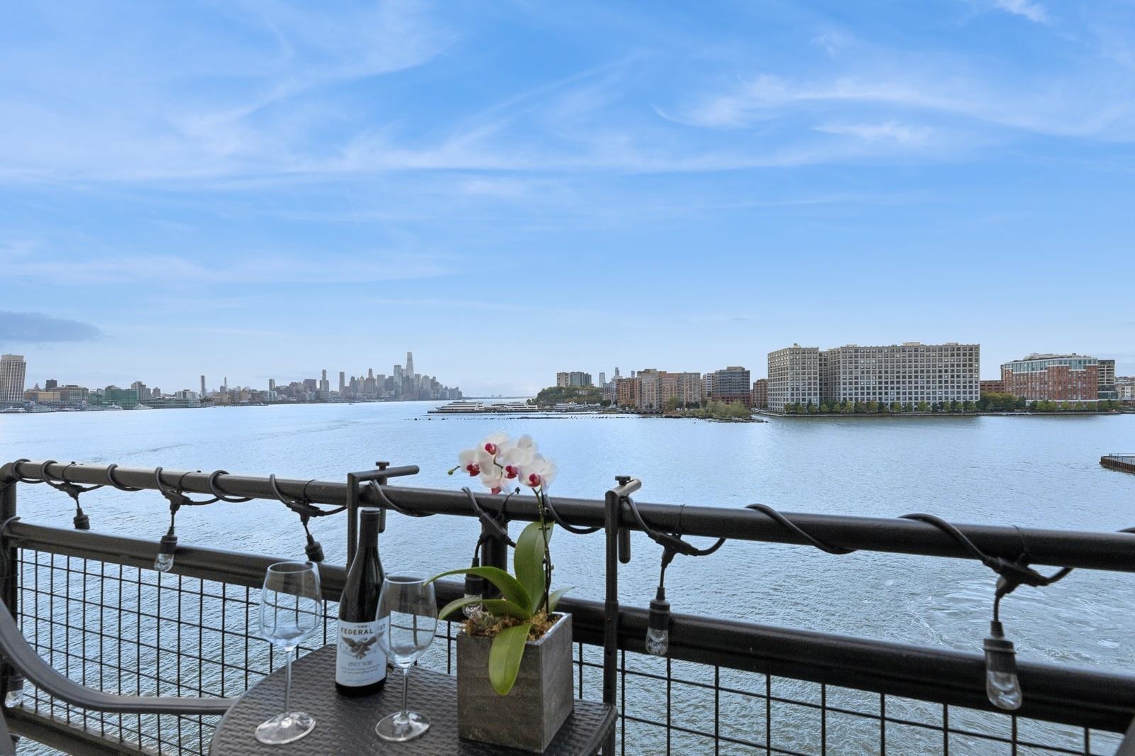 # 240019188 - For Rent in Weehawken NJ