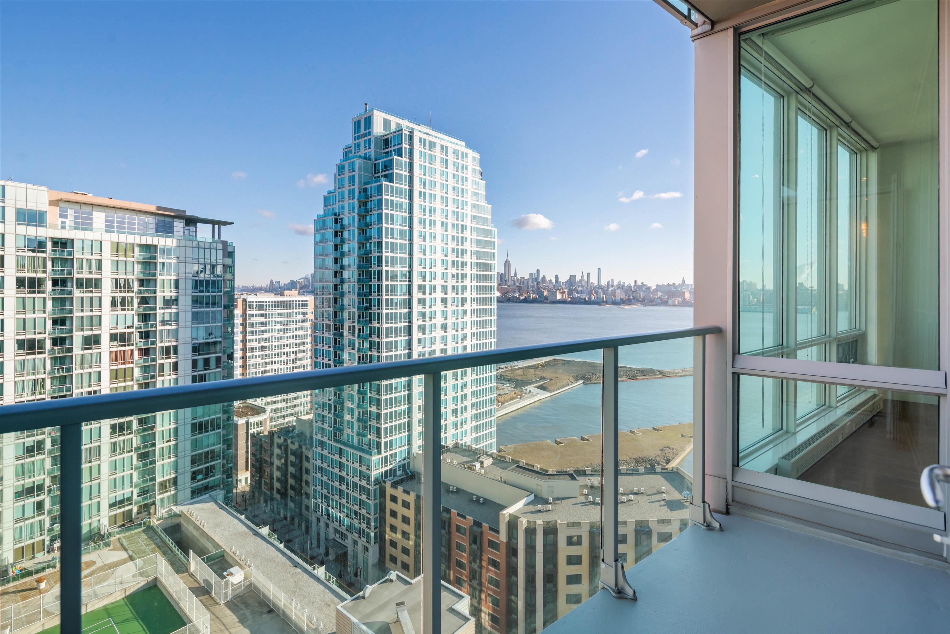 # 240019324 - For Rent in JERSEY CITY - Downtown NJ