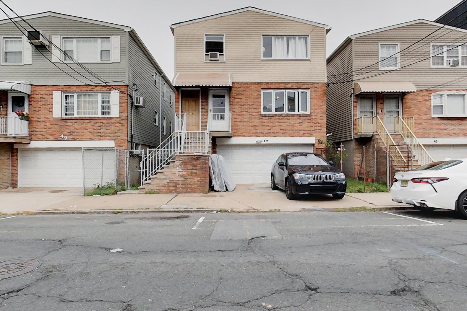 # 240019390 - For Rent in Bayonne NJ