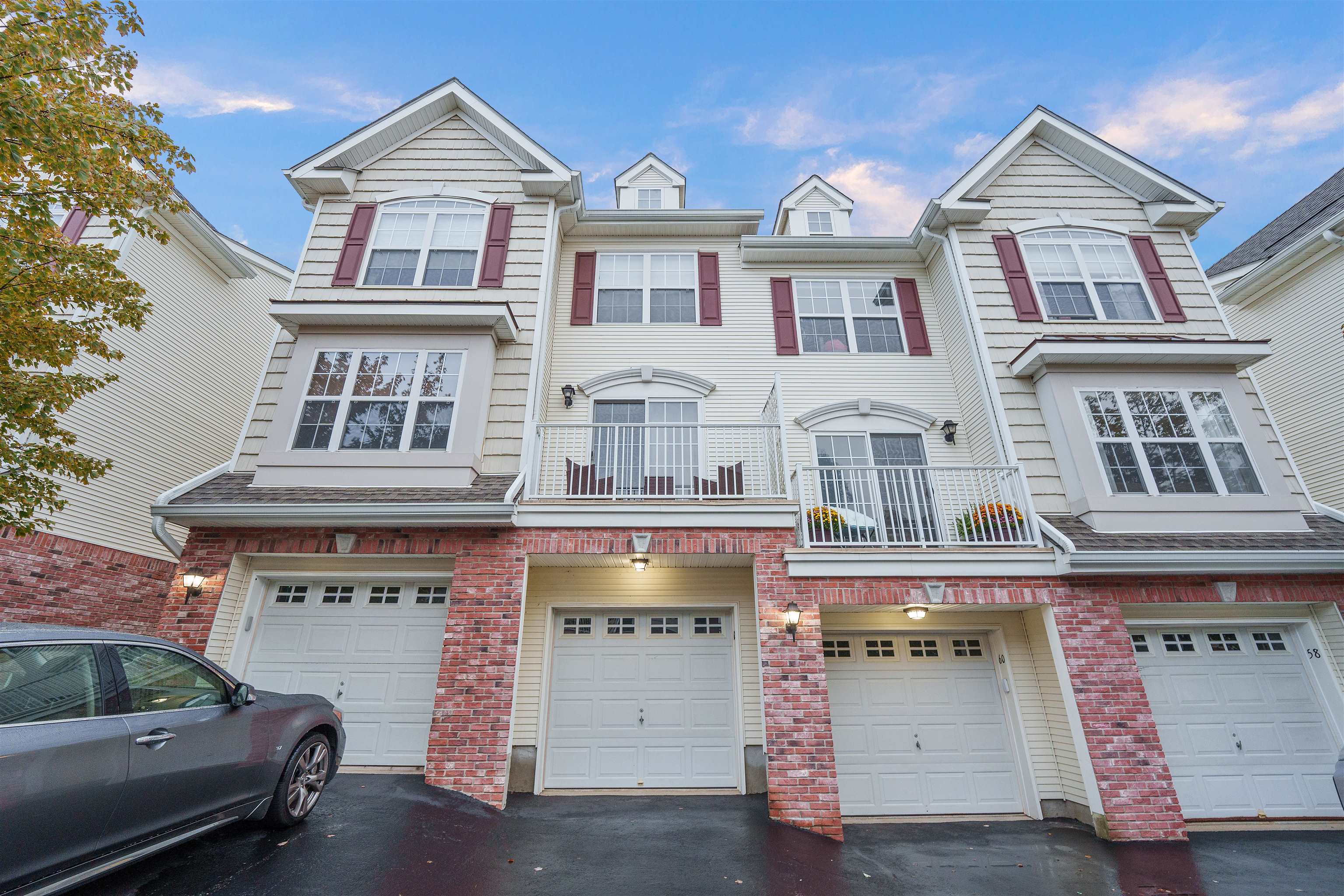 # 240019484 - For Rent in Bayonne NJ