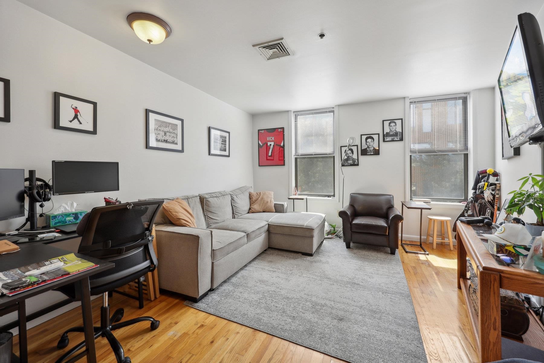 # 240019542 - For Rent in JERSEY CITY - Downtown NJ