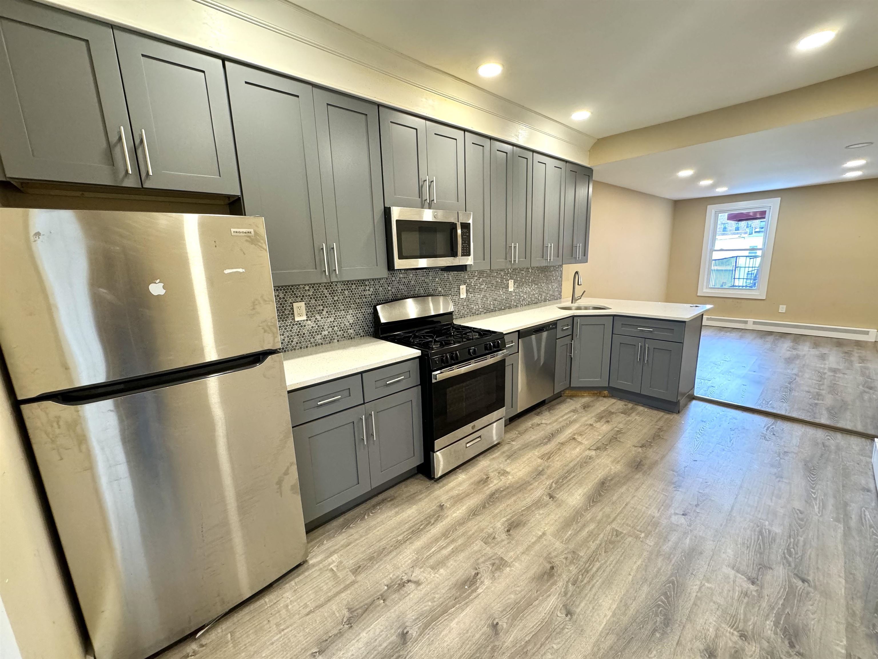 # 240019604 - For Rent in JERSEY CITY - Journal Square NJ