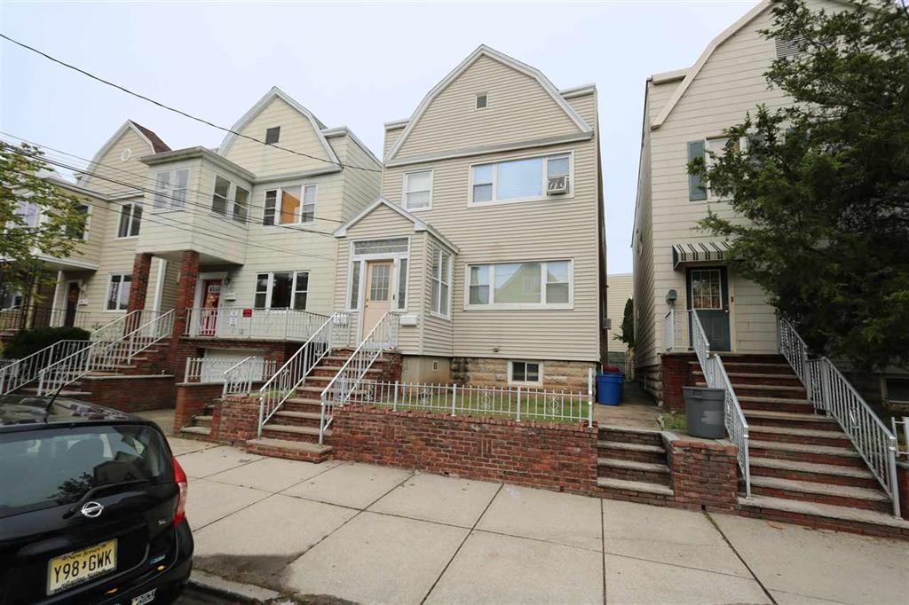 # 240019668 - For Rent in Bayonne NJ