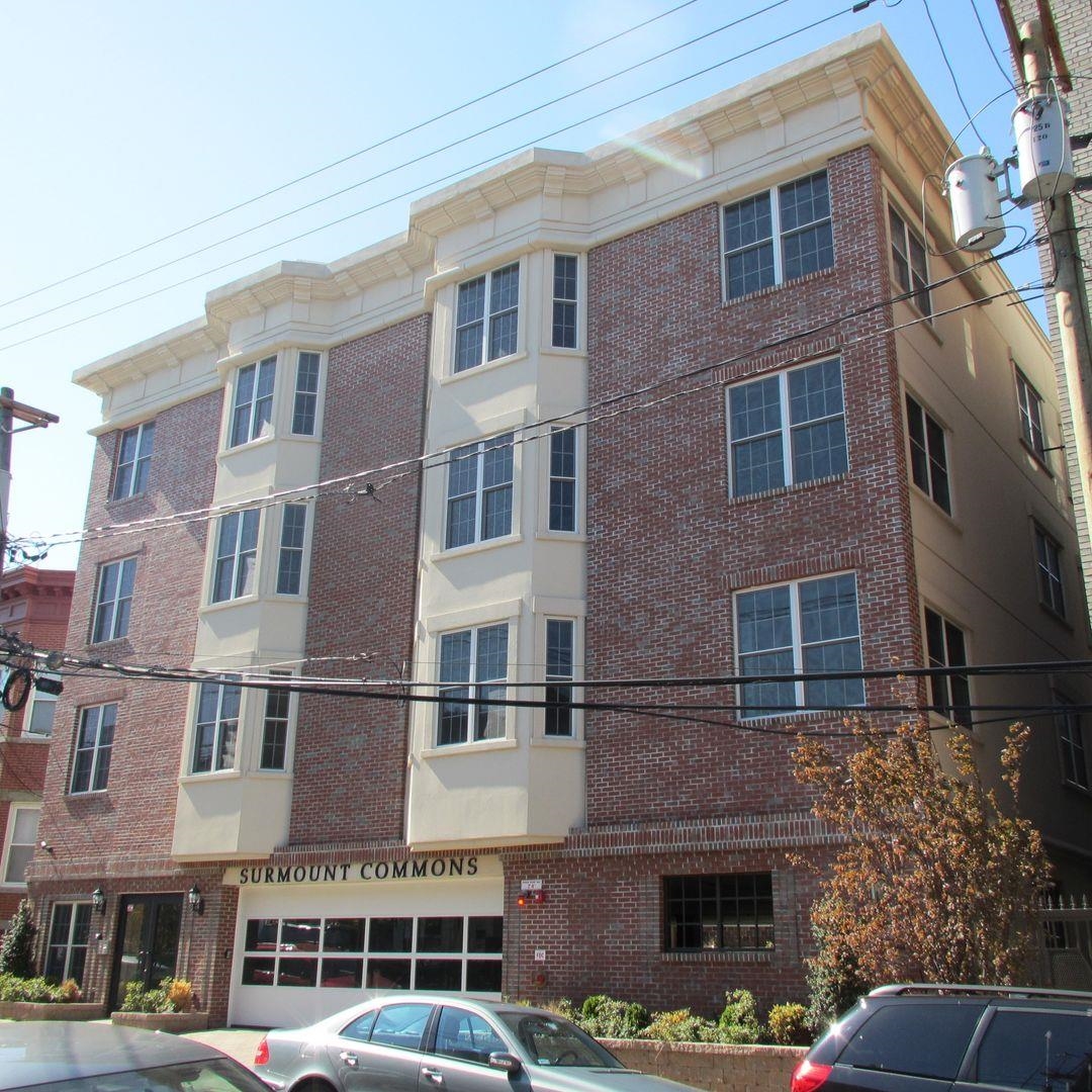 # 240019675 - For Rent in Weehawken NJ