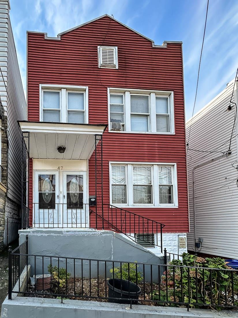 # 240019733 - For Rent in JERSEY CITY - Heights NJ