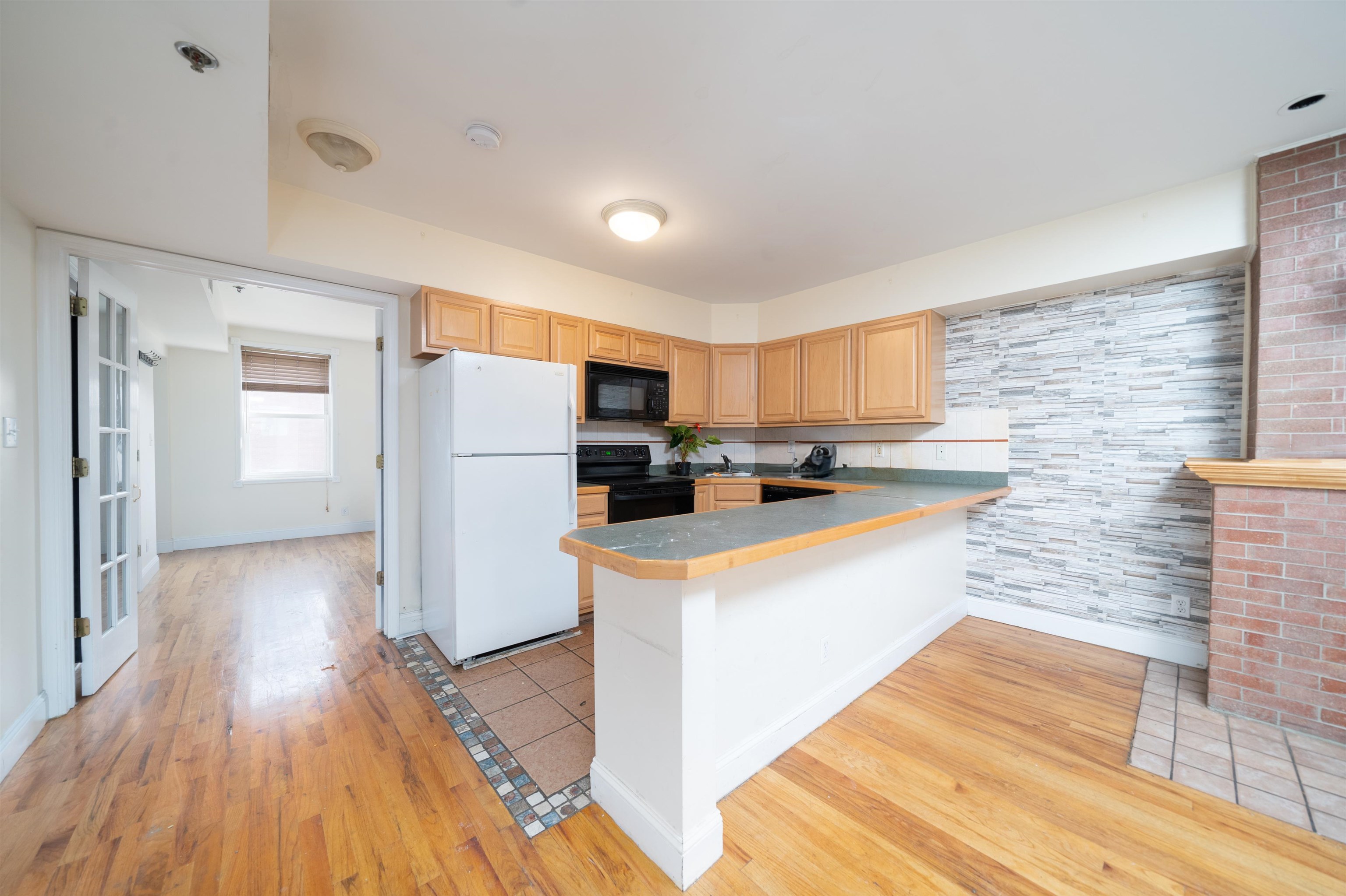 # 240019781 - For Rent in Hoboken NJ