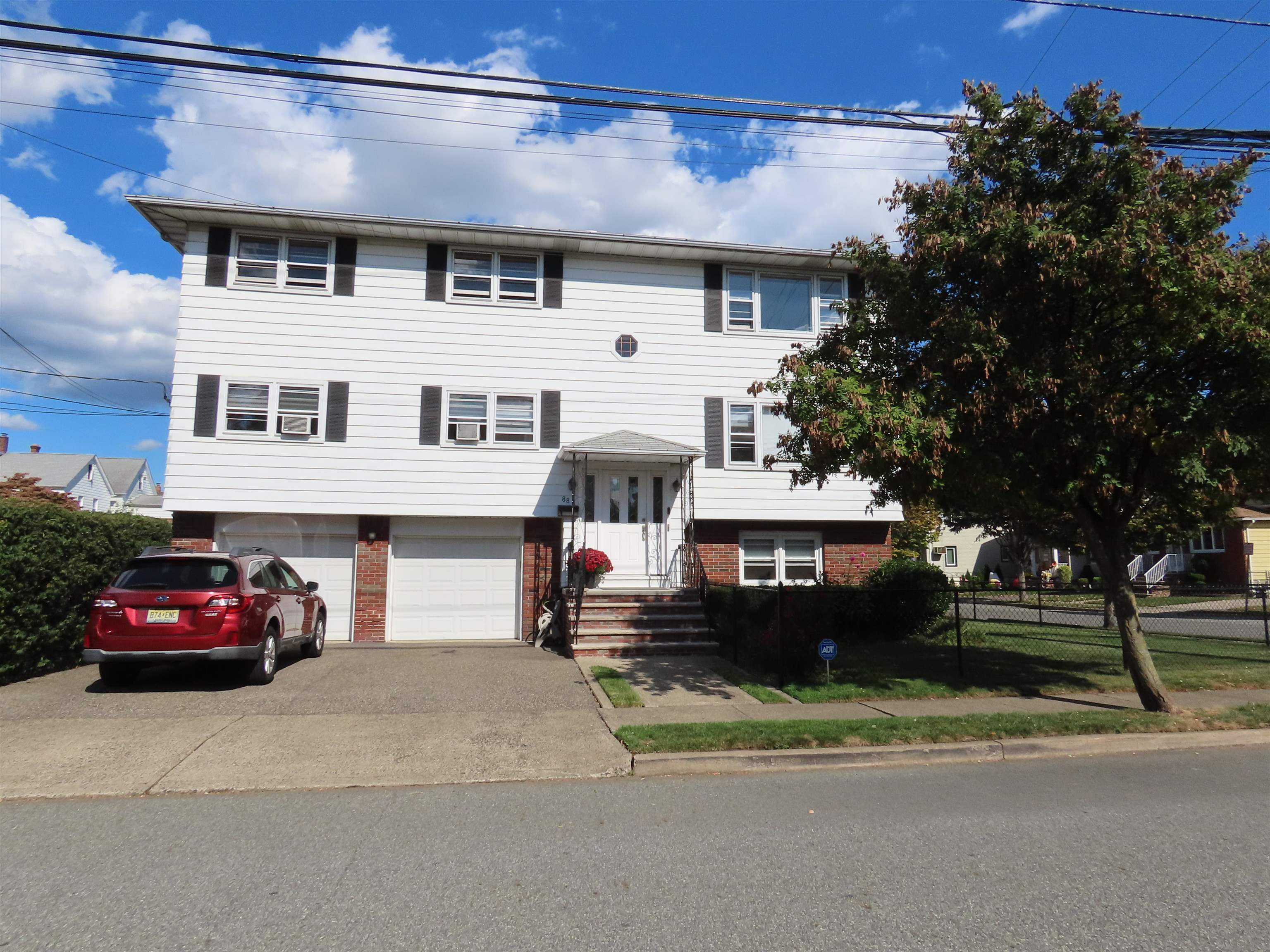 # 240019986 - For Rent in Clifton NJ