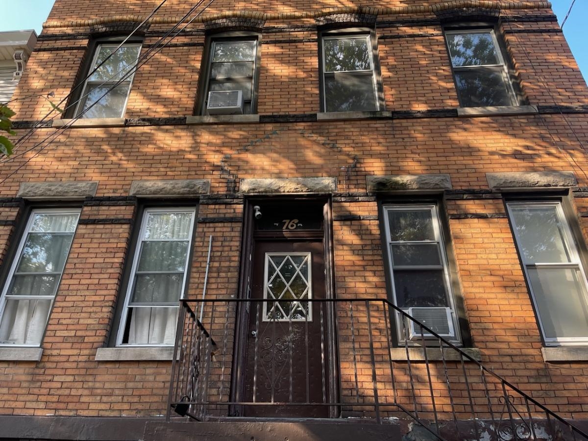 # 240020049 - For Rent in JERSEY CITY - Heights NJ