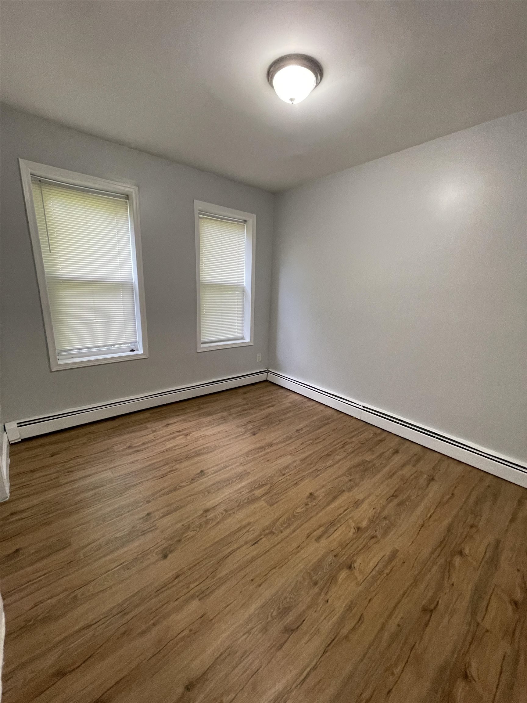 # 240020062 - For Rent in JERSEY CITY - Greenville NJ