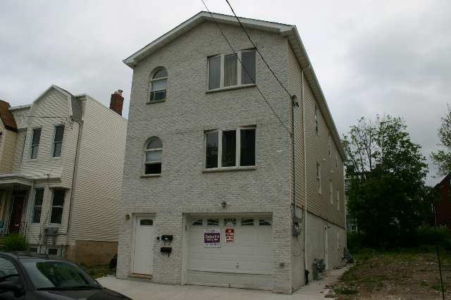 # 240020259 - For Rent in JERSEY CITY - West Bergen NJ