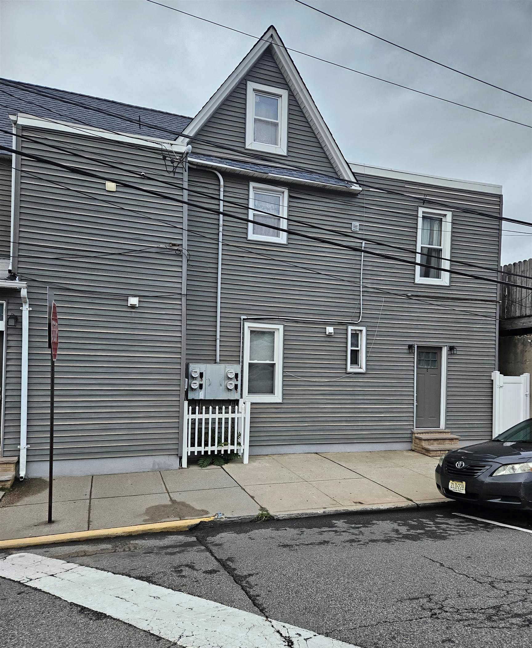 # 240020282 - For Rent in North Bergen NJ