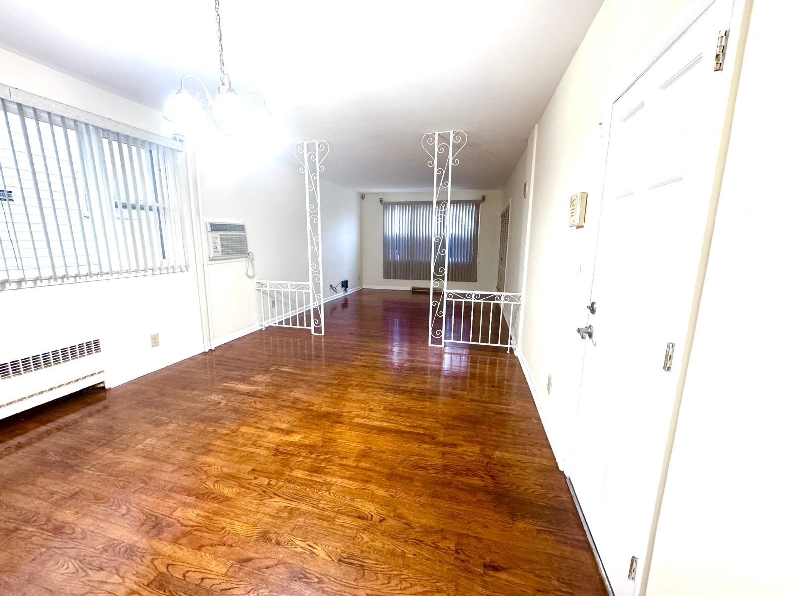 # 240020283 - For Rent in JERSEY CITY - Greenville NJ