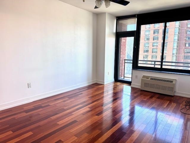 # 240020373 - For Rent in JERSEY CITY - Downtown NJ