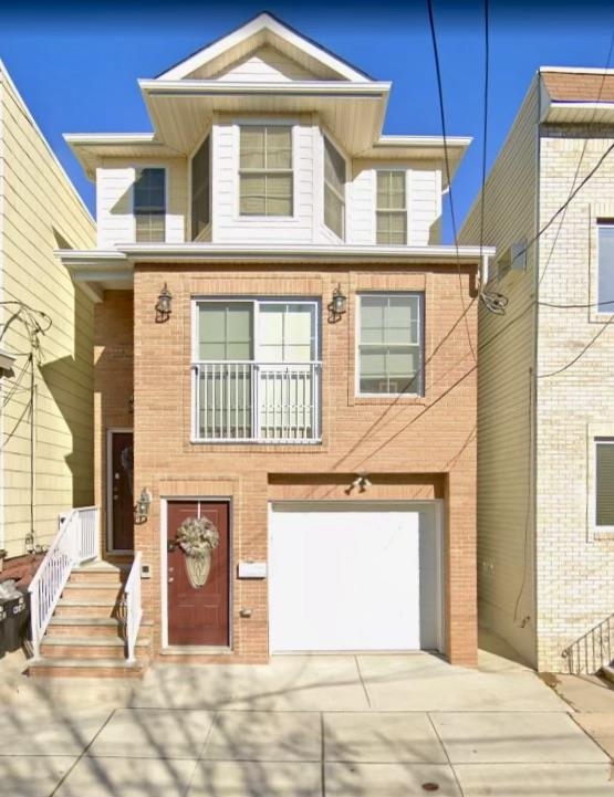 # 240020423 - For Rent in Bayonne NJ