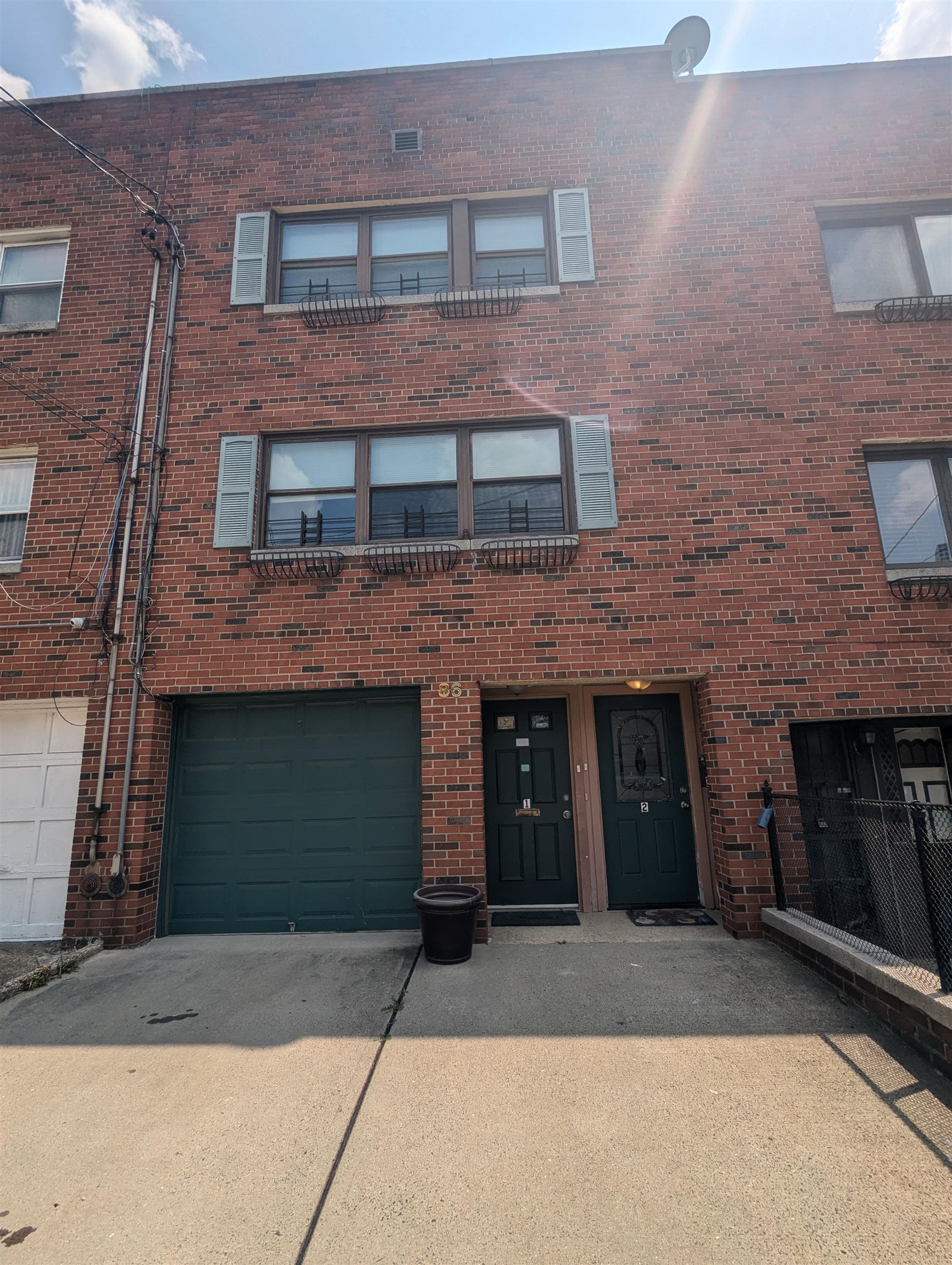 # 240020473 - For Rent in JERSEY CITY - Heights NJ