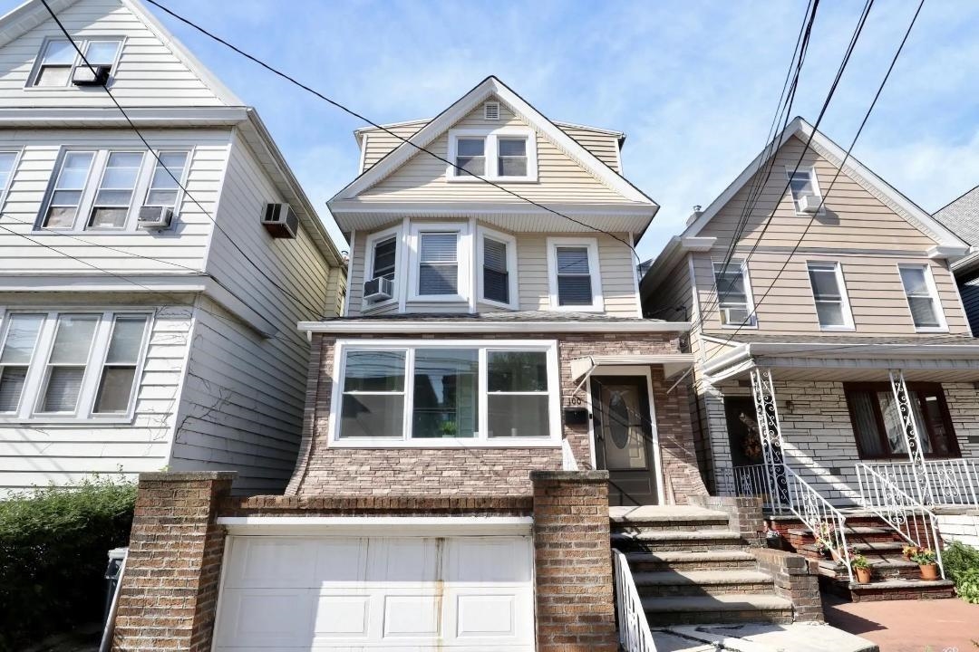 # 240020515 - For Rent in Bayonne NJ