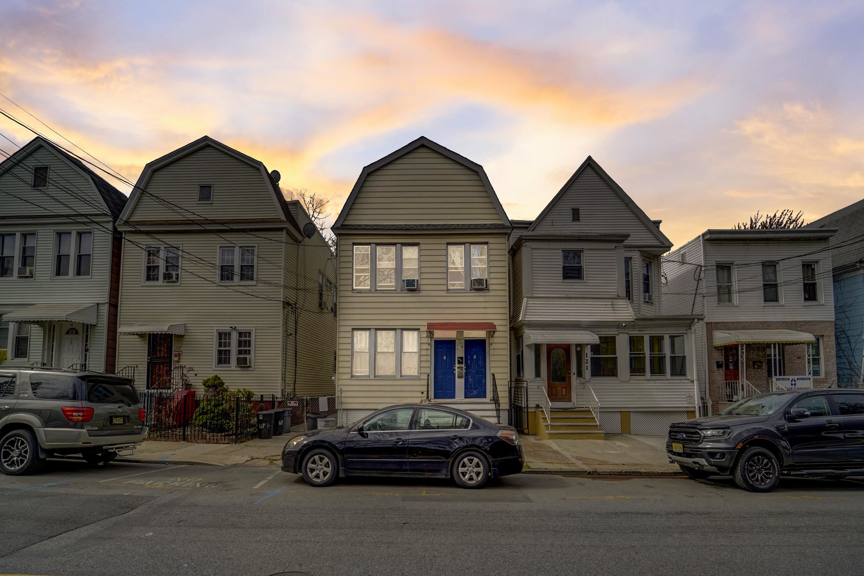 # 240020550 - For Rent in JERSEY CITY - West Bergen NJ