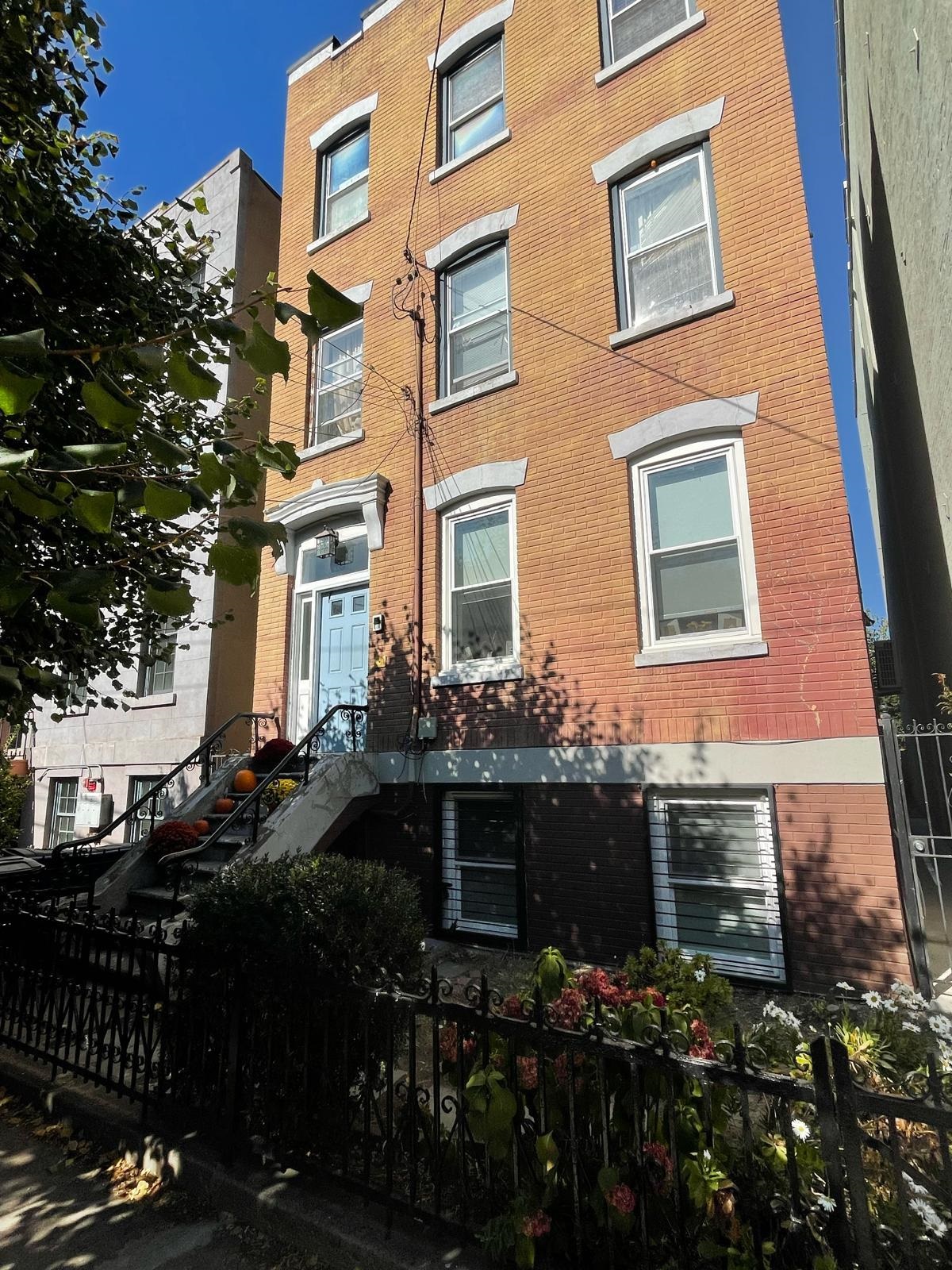 # 240020724 - For Rent in JERSEY CITY - Downtown NJ