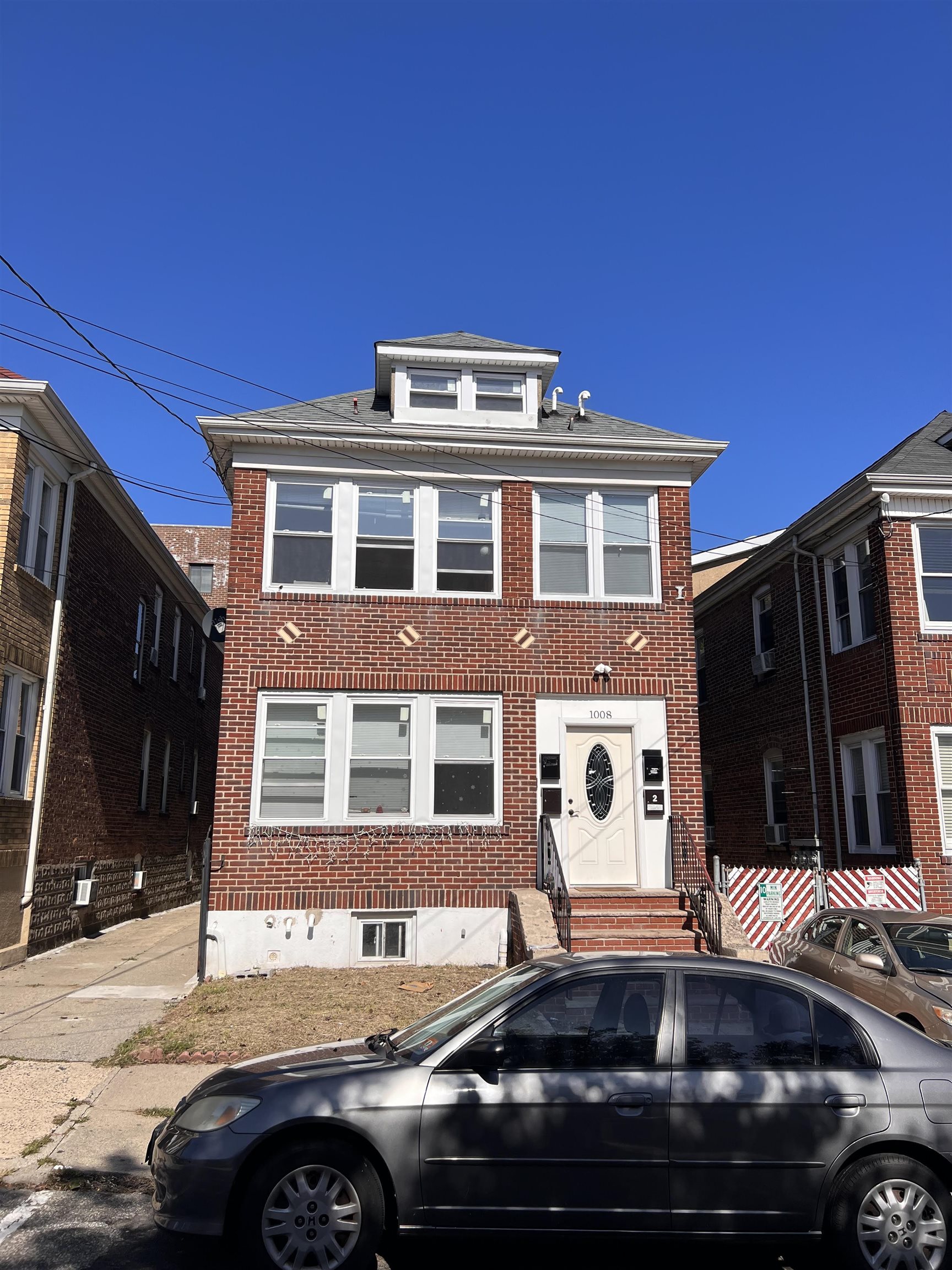 # 240020748 - For Rent in North Bergen NJ