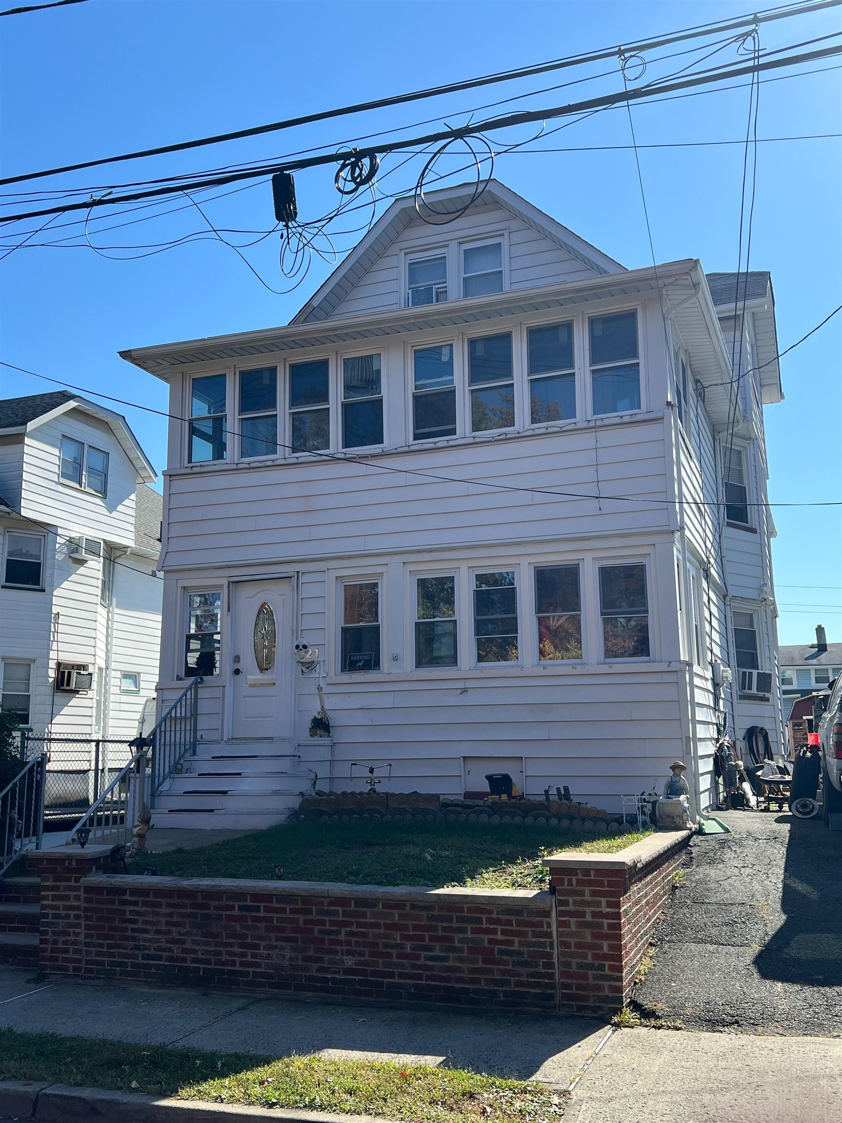 # 240020751 - For Rent in Clifton NJ