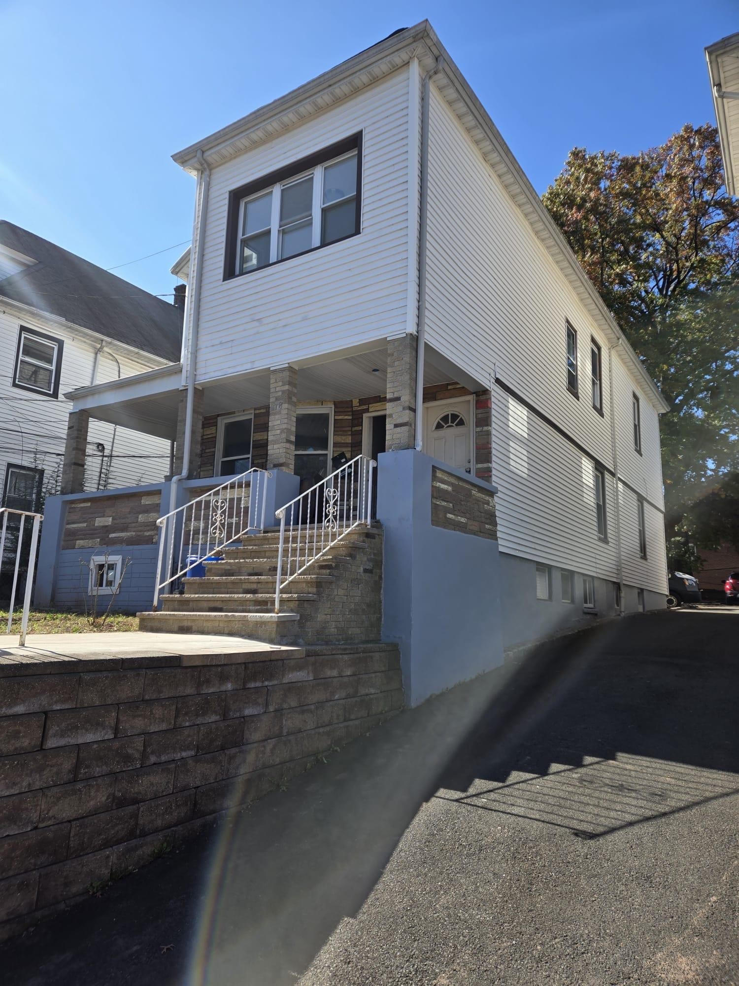 # 240020784 - For Rent in Elizabeth NJ