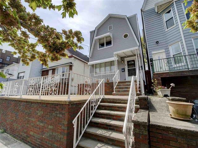 # 240020785 - For Rent in Bayonne NJ