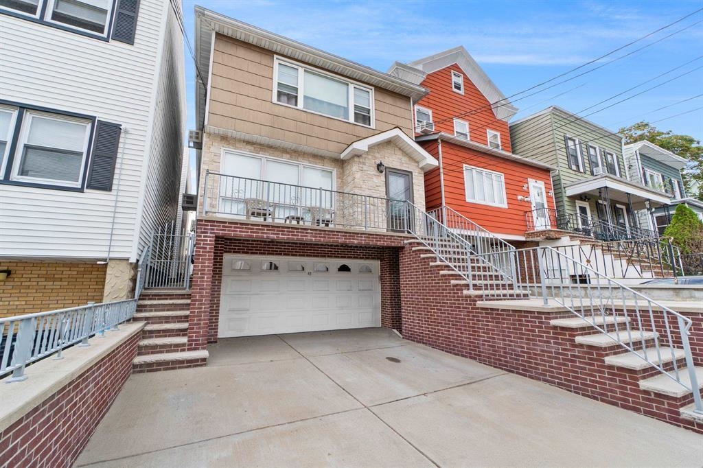 # 240020848 - For Rent in Bayonne NJ