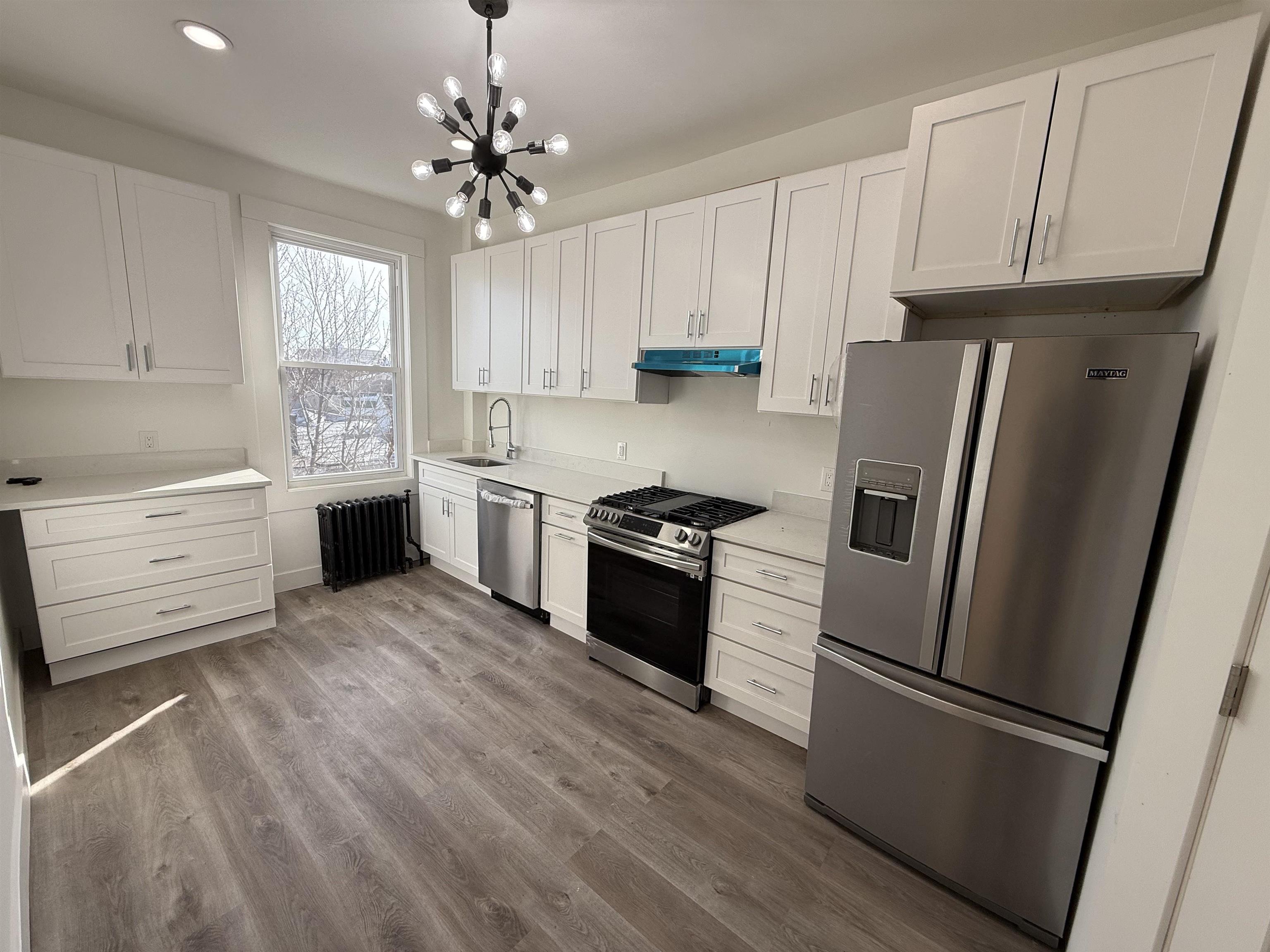 # 250000780 - For Rent in JERSEY CITY - Heights NJ
