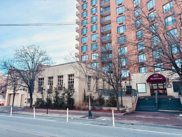 # 250001130 - For Rent in Hoboken NJ