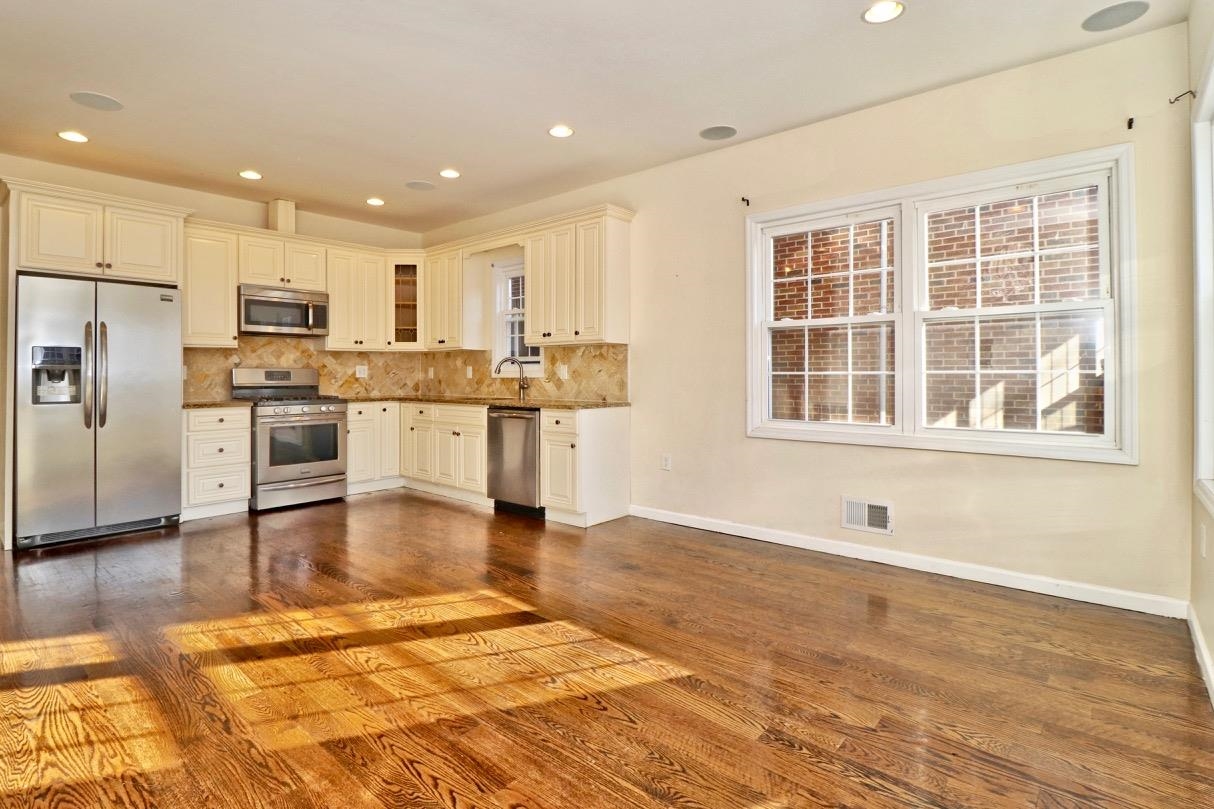# 250002058 - For Rent in North Bergen NJ