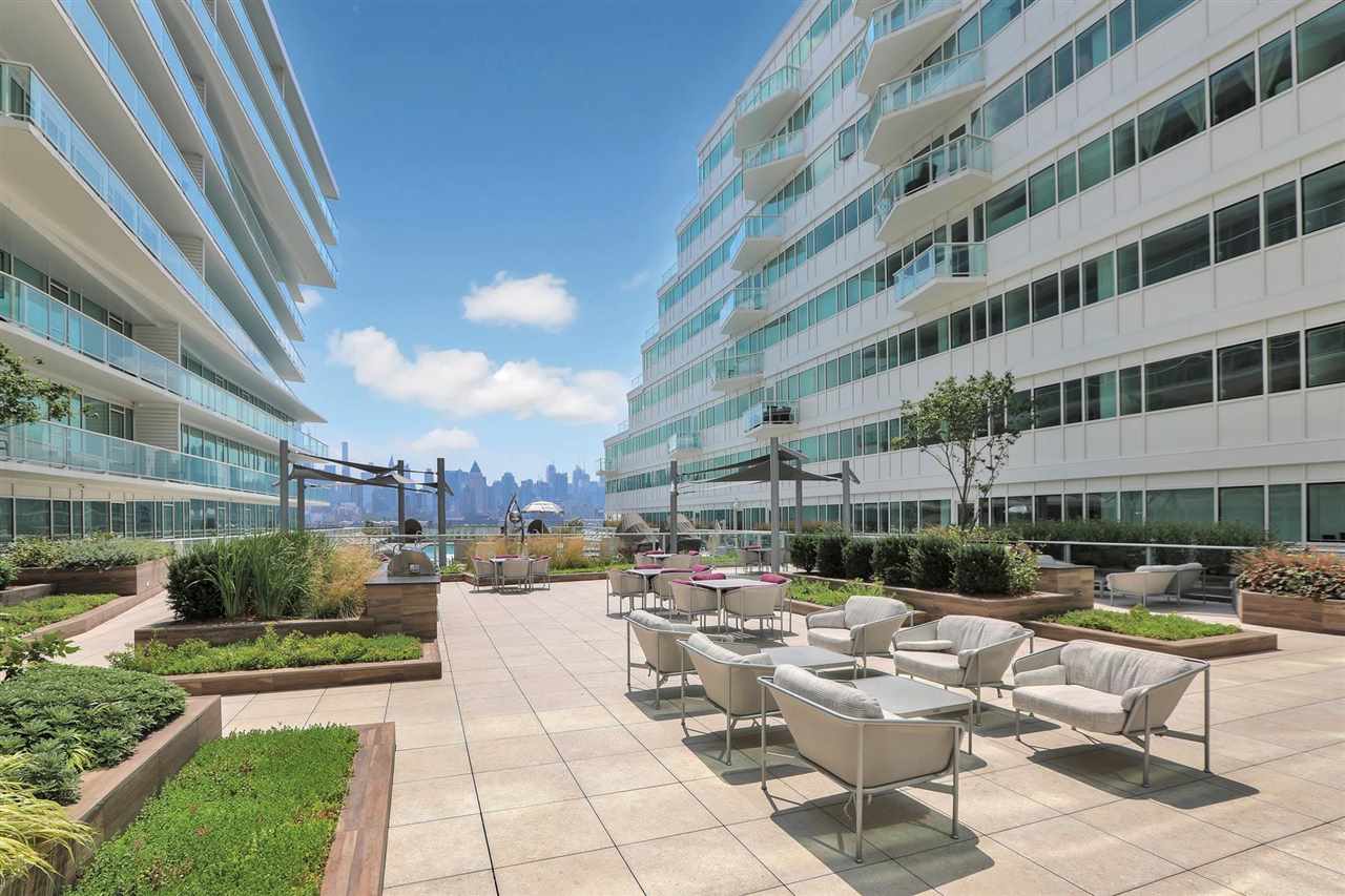 # 250002107 - For Rent in Weehawken NJ