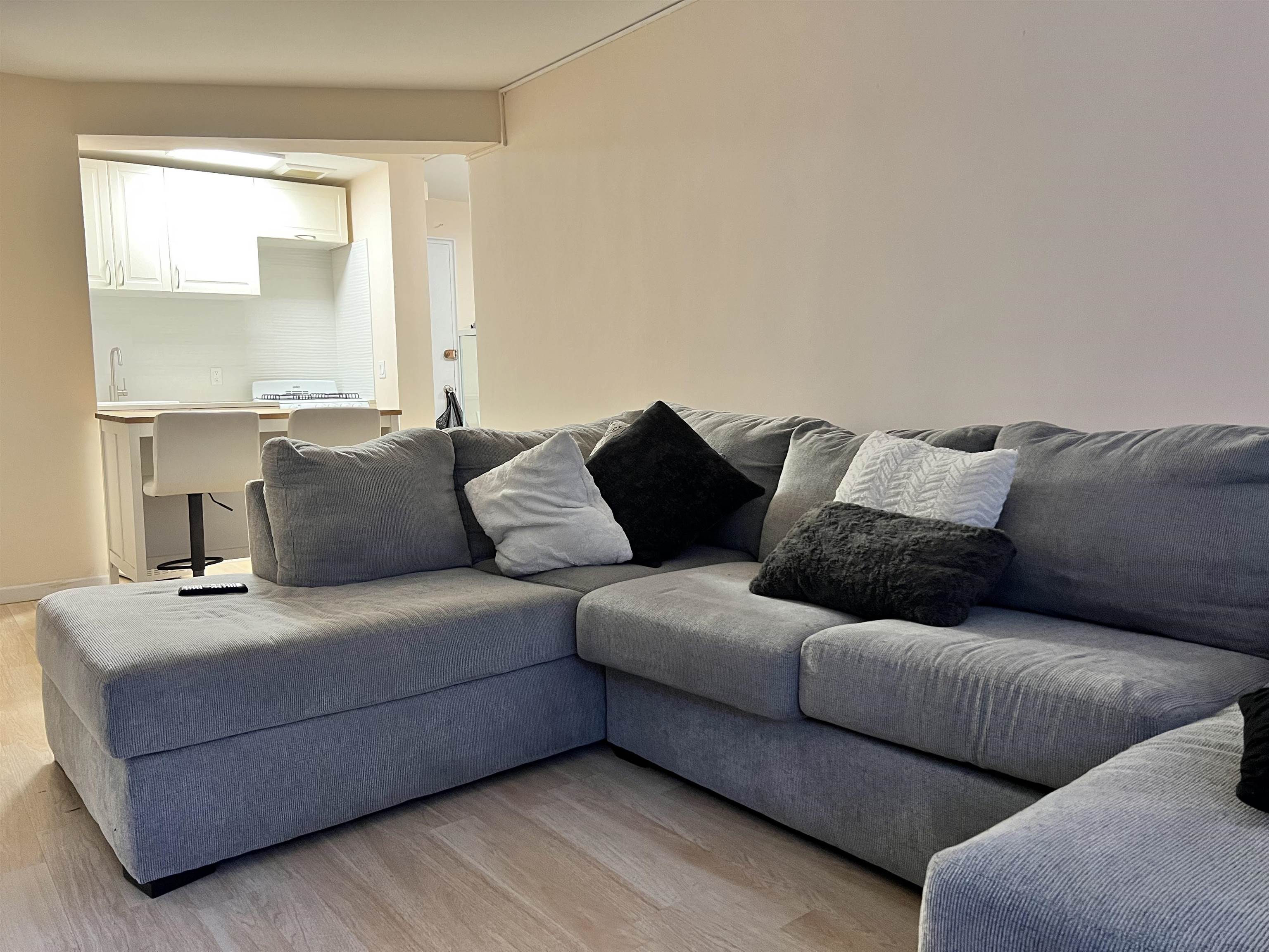 # 250002976 - For Rent in Fort Lee NJ
