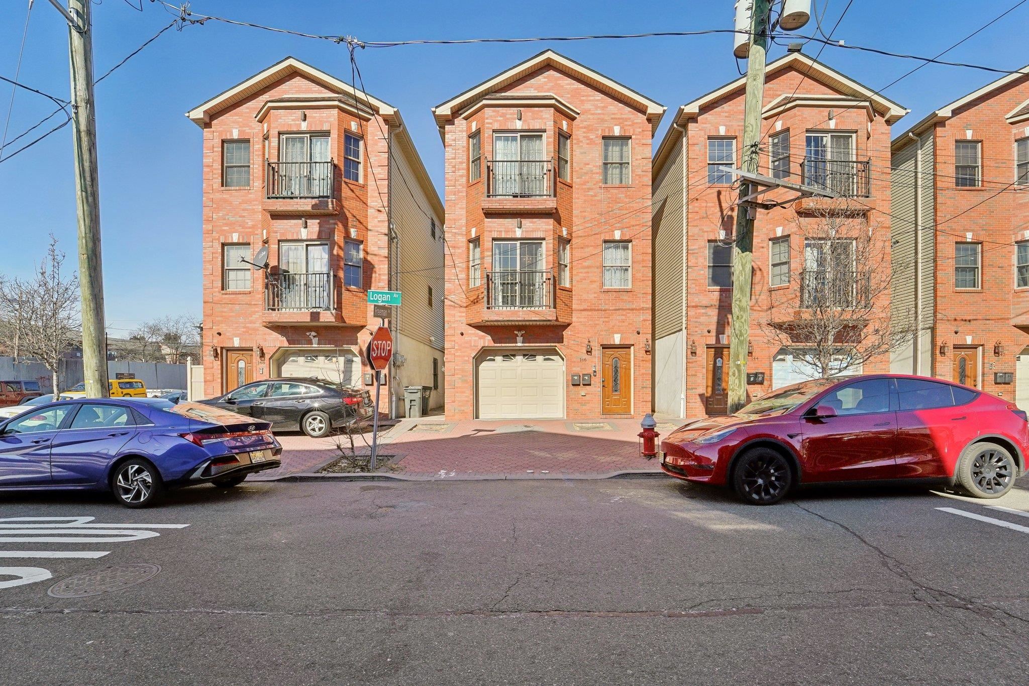 # 250003228 - For Rent in JERSEY CITY - Journal Square NJ