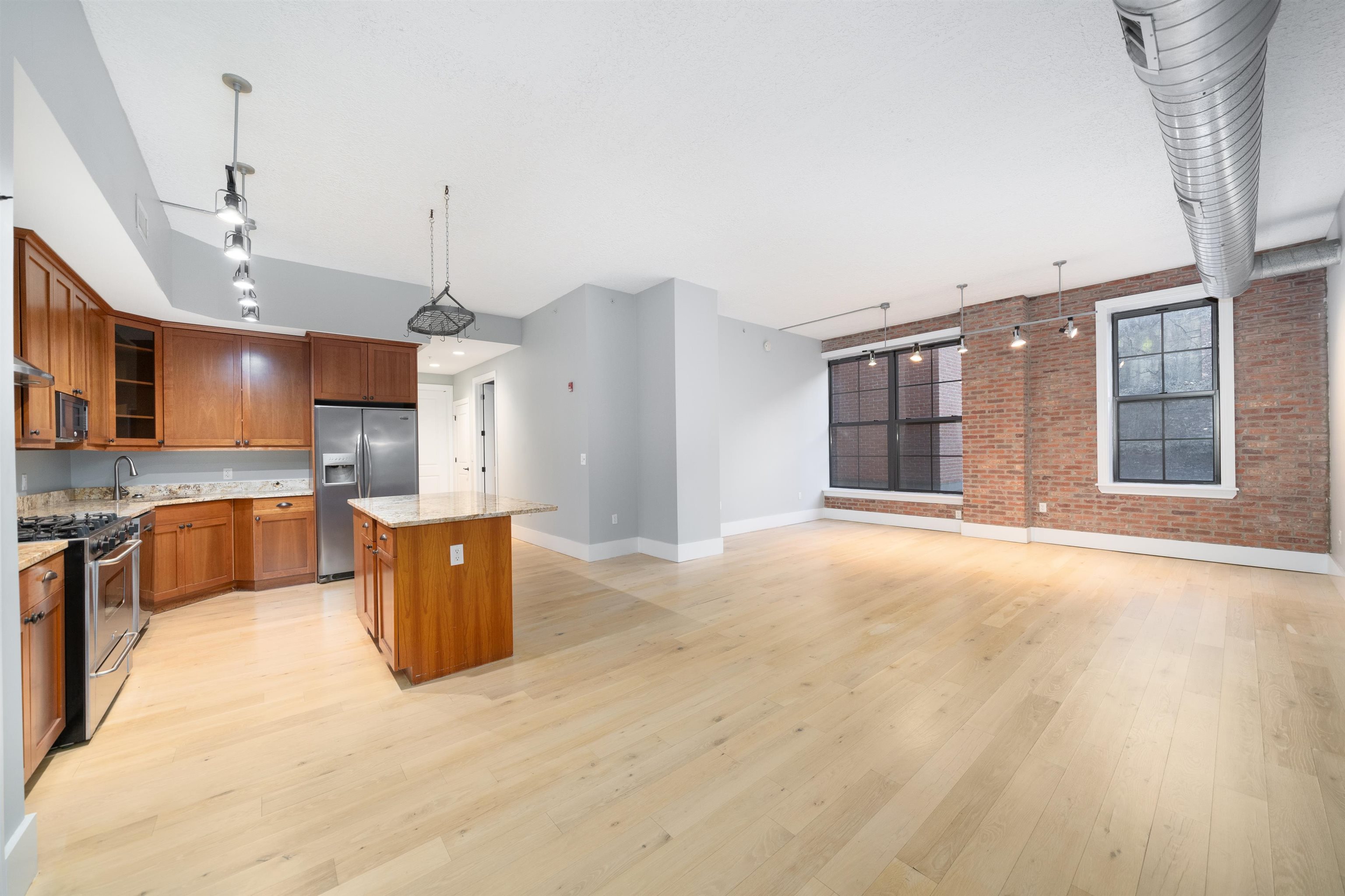 # 250003259 - For Rent in Hoboken NJ