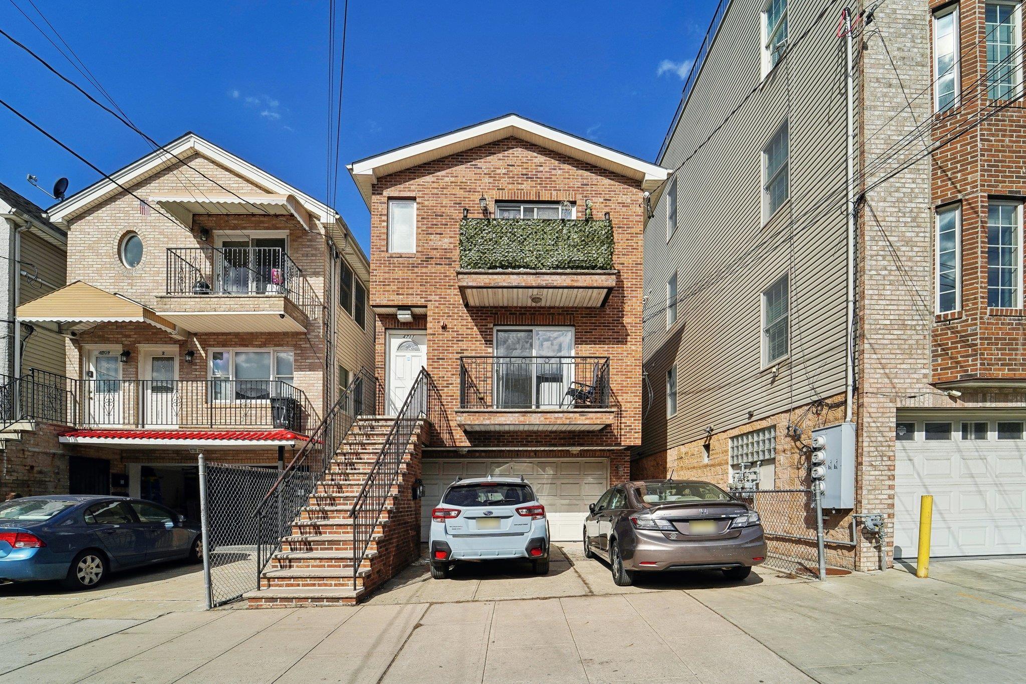 # 250004061 - For Rent in Union City NJ