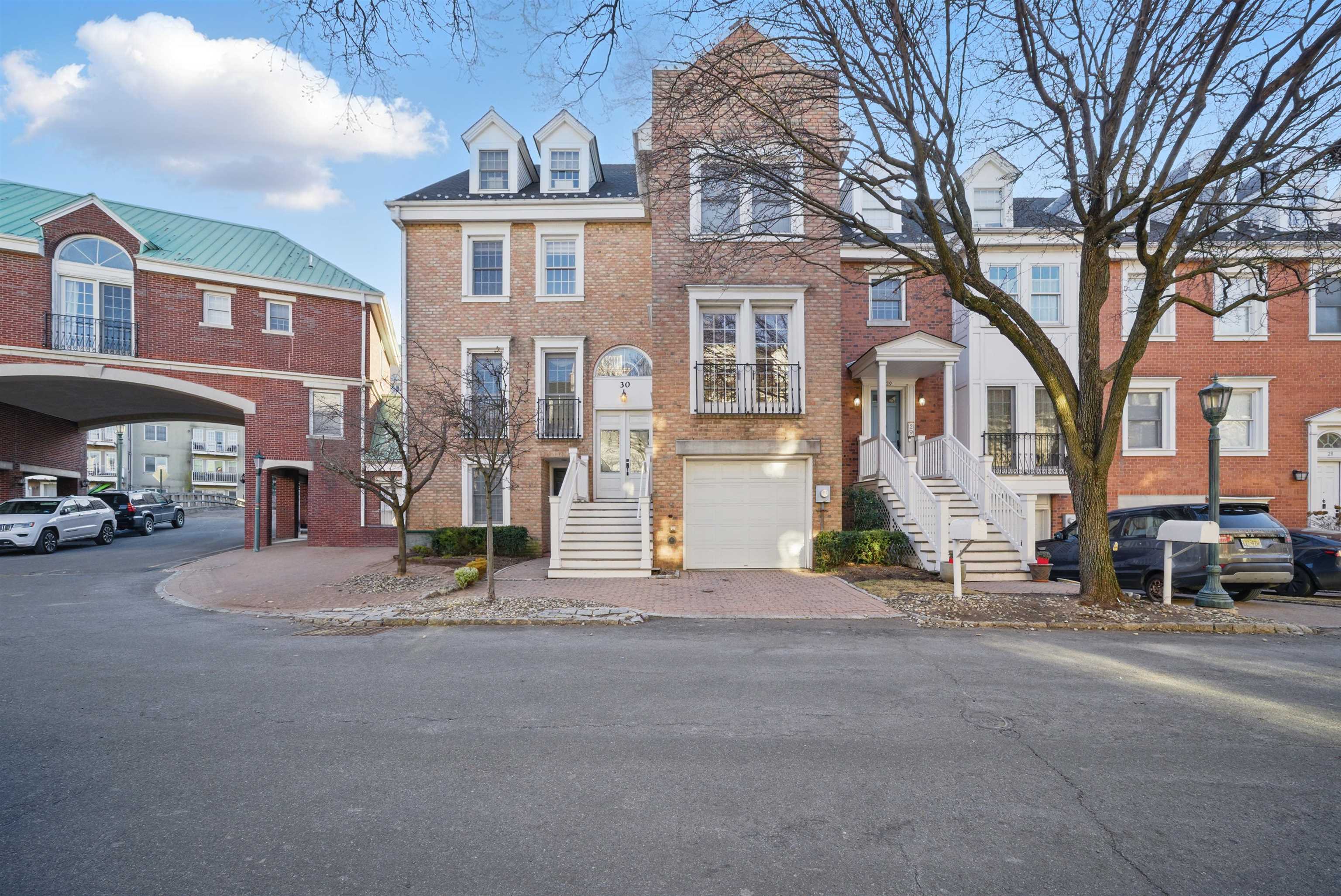 # 250004510 - For Rent in JERSEY CITY - Greenville NJ