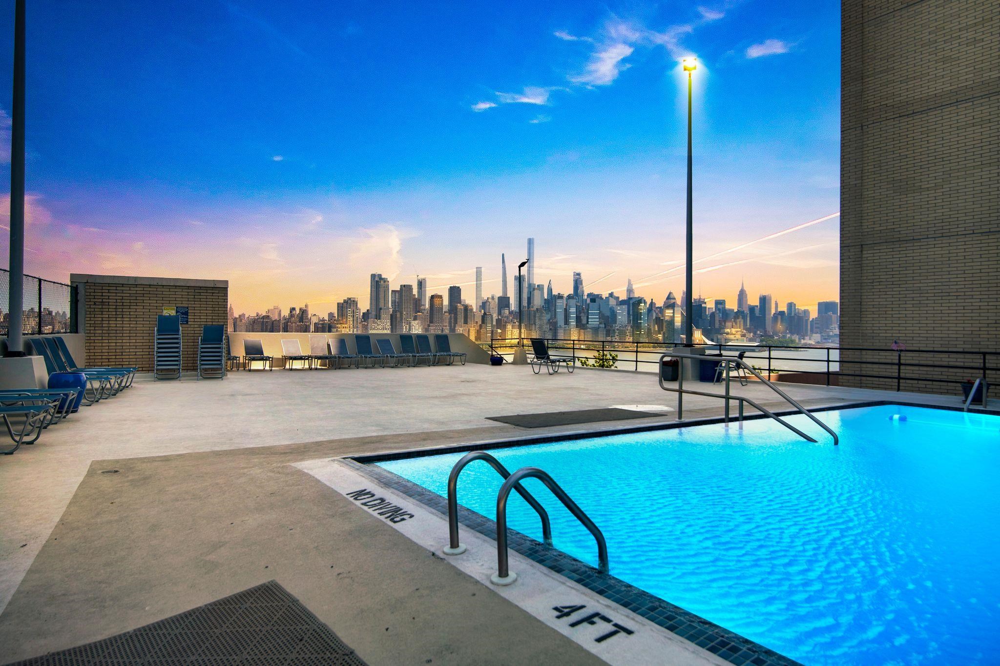 # 250004985 - For Rent in West New York NJ