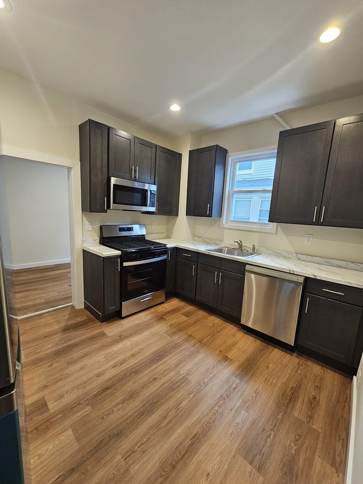 # 250005085 - For Rent in Newark NJ