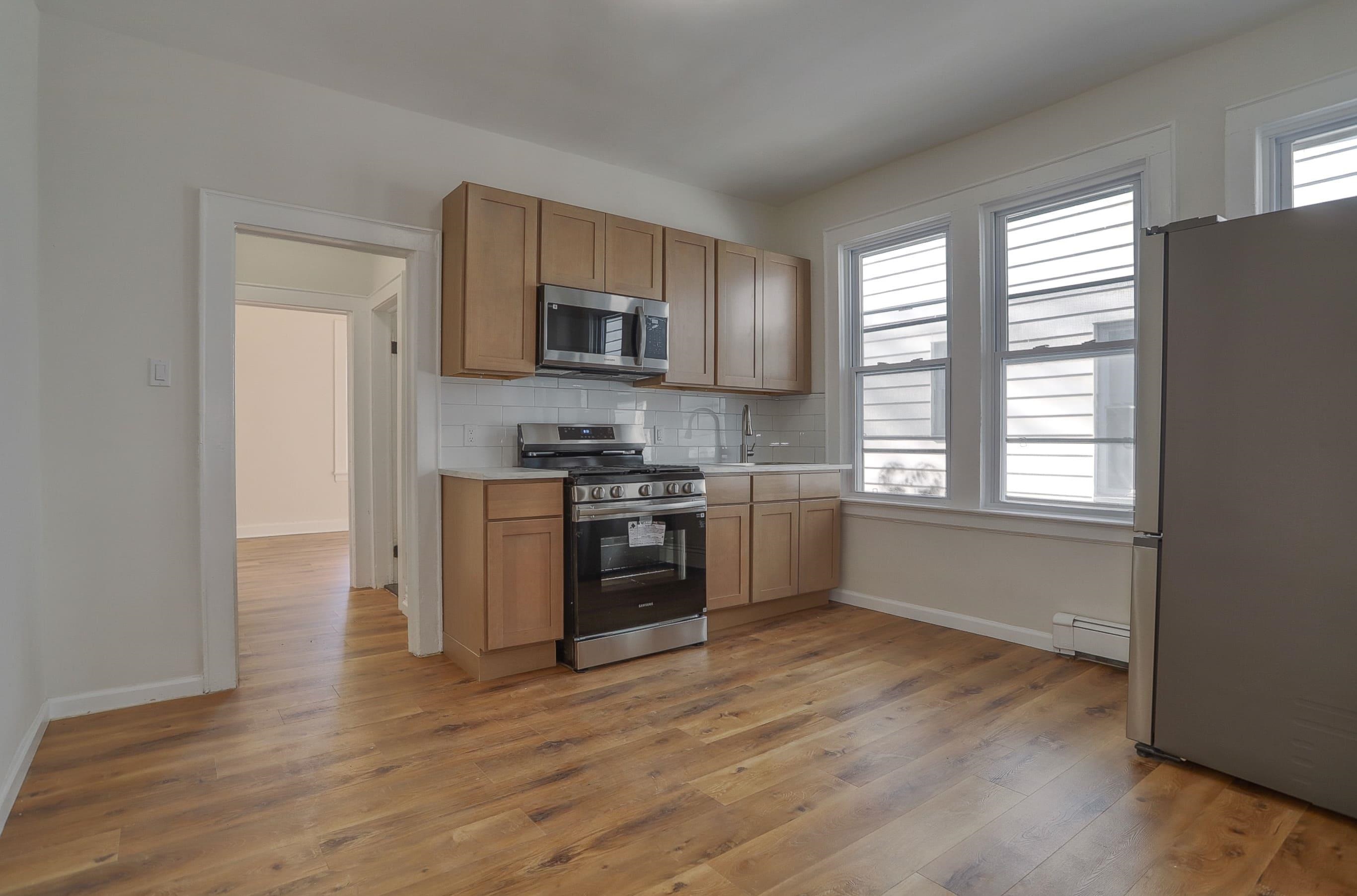 # 250005250 - For Rent in Maplewood NJ