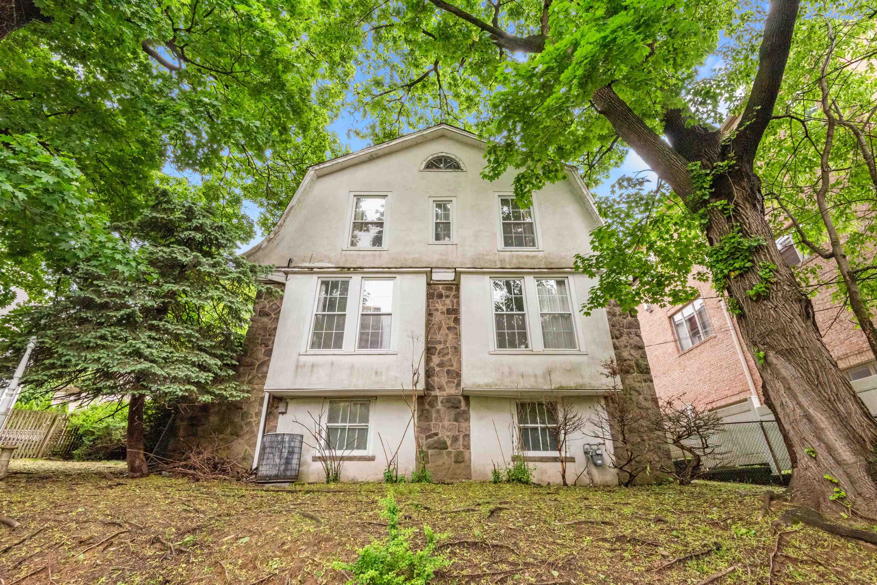 # 250005336 - For Rent in Edgewater NJ