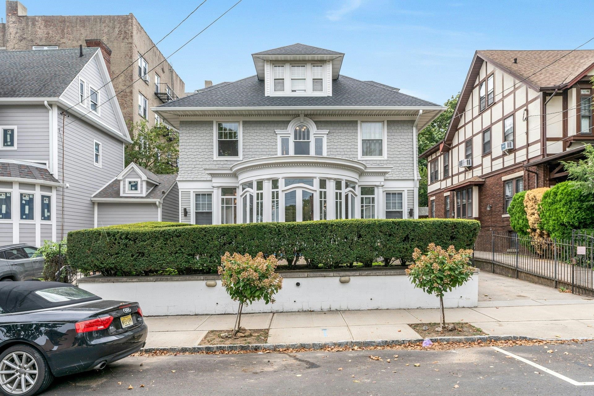 # 250005793 - For Rent in Weehawken NJ