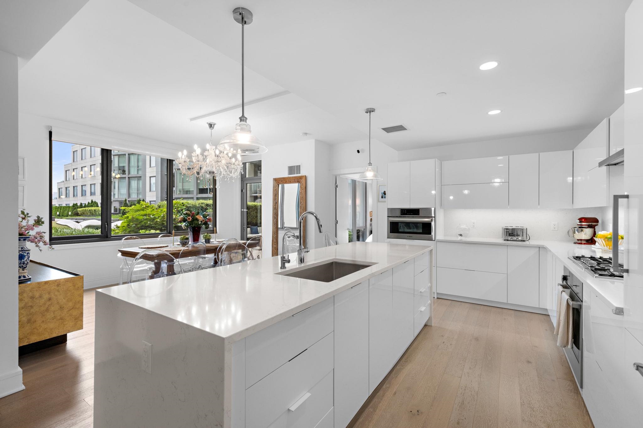 # 250005856 - For Rent in West New York NJ