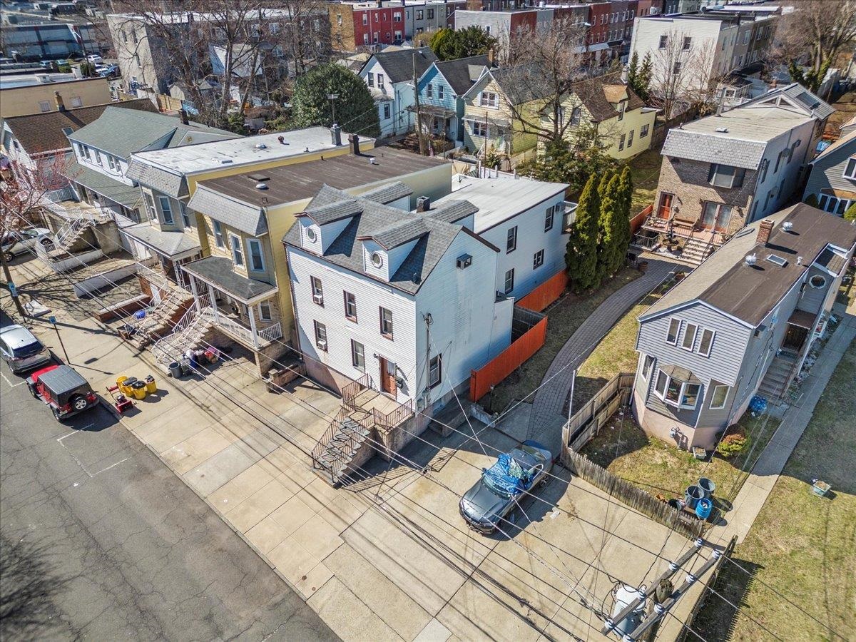 # 250005872 - For Rent in Bayonne NJ