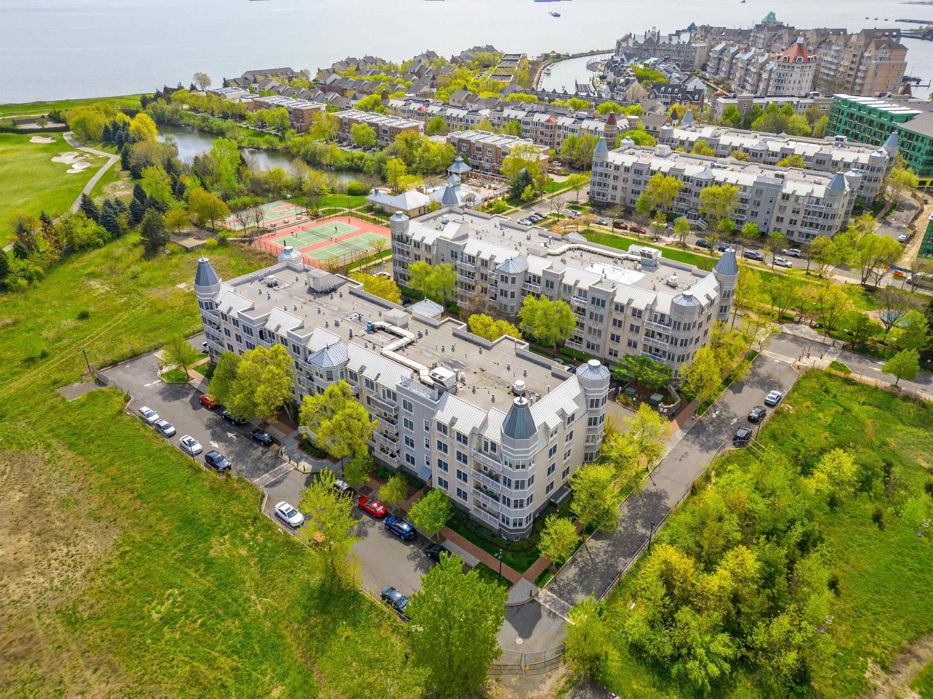# 250006002 - For Rent in JERSEY CITY - Greenville NJ