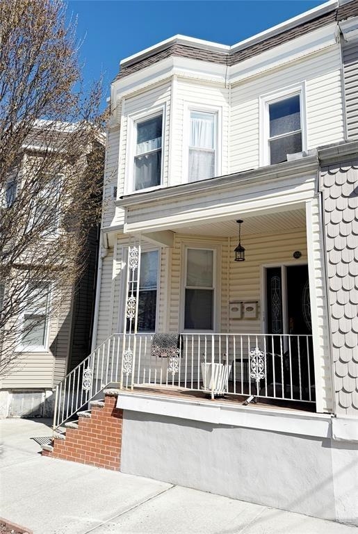# 250006031 - For Rent in Weehawken NJ