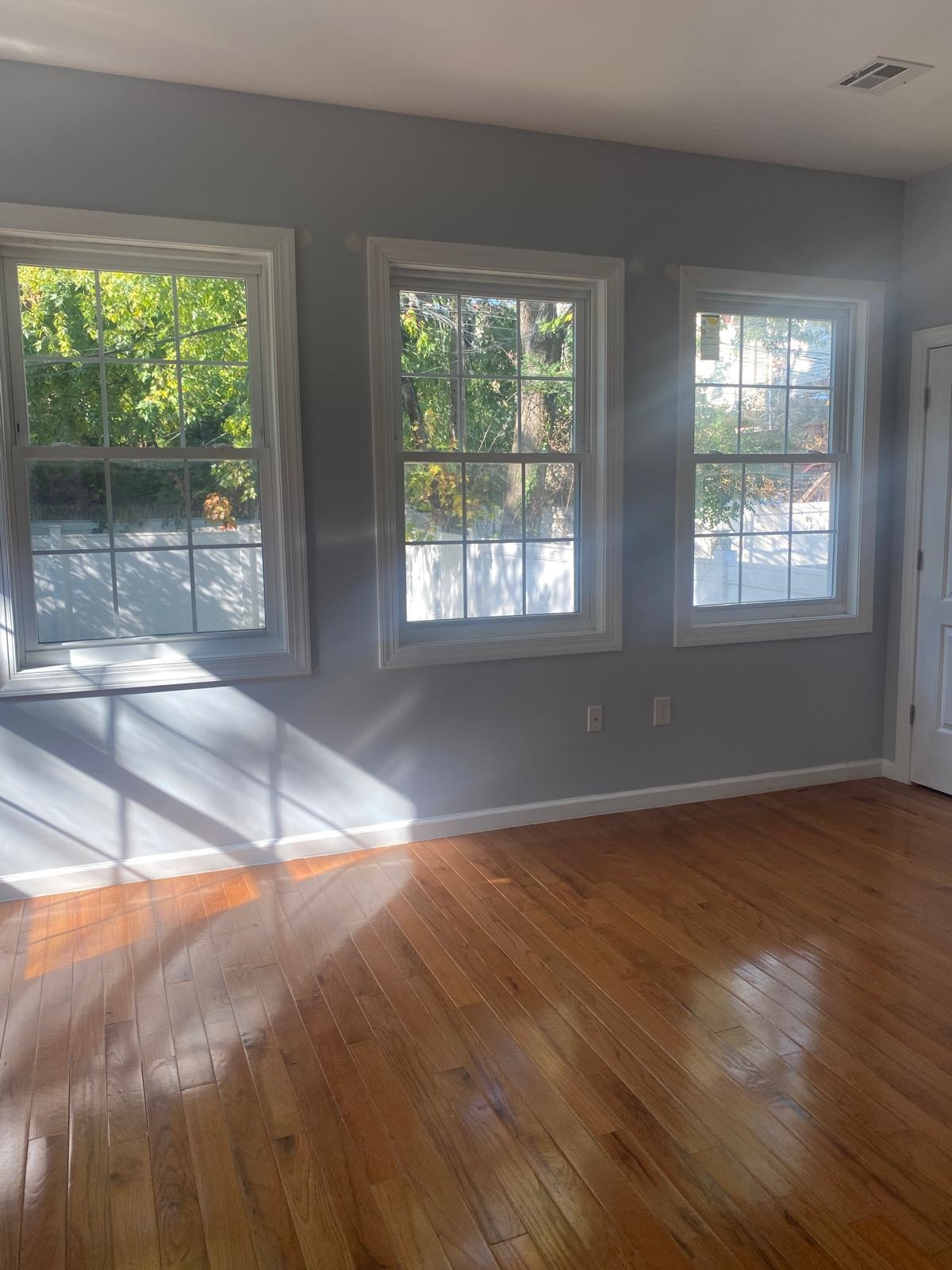 # 250006049 - For Rent in JERSEY CITY - Journal Square NJ