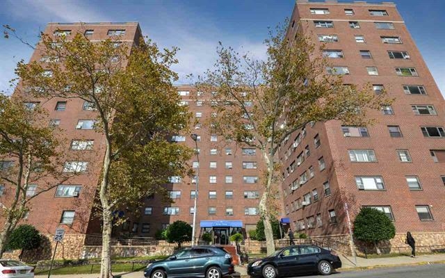 # 250006057 - For Rent in West New York NJ