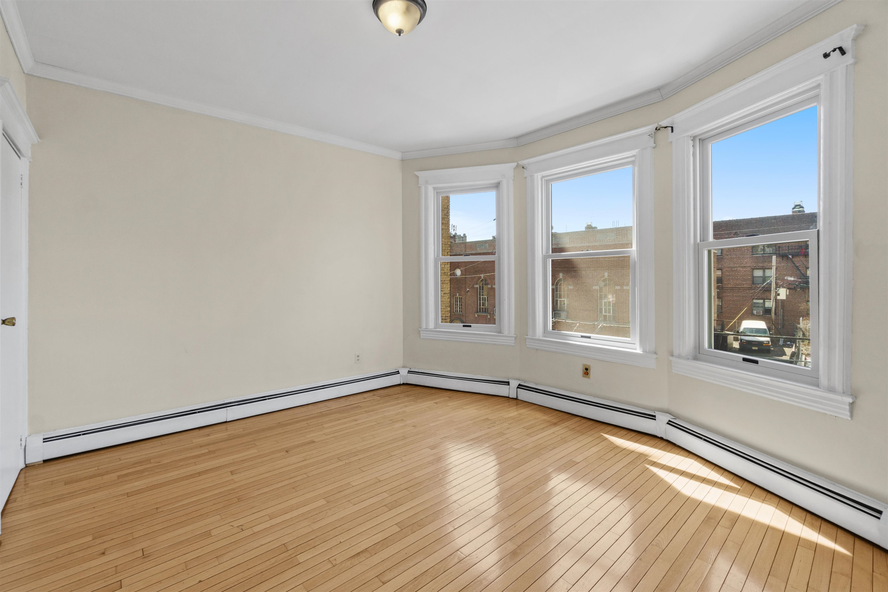 # 250006066 - For Rent in JERSEY CITY - Journal Square NJ